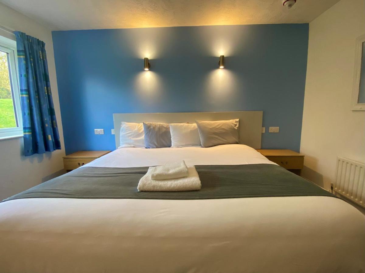 National Badminton Centre Lodge & Health Club Milton Keynes Bagian luar foto