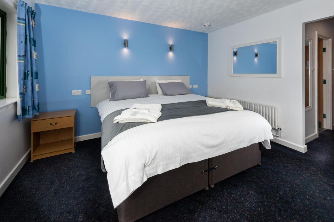 National Badminton Centre Lodge & Health Club Milton Keynes Bagian luar foto